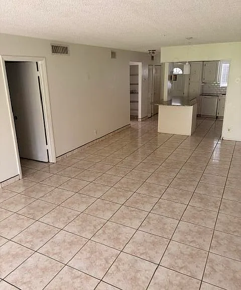 607 S State Road 7 #1G — Photo 7