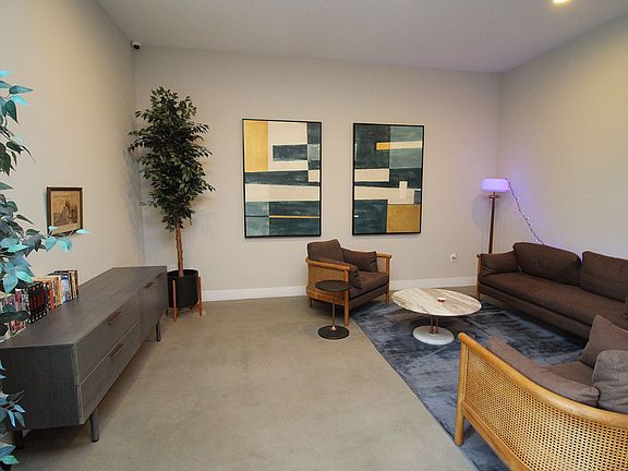 5th image of 1280 SE Nehalem St #205