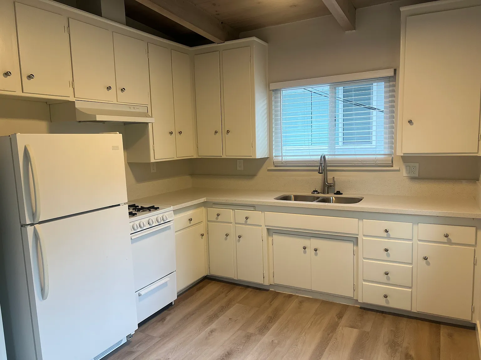 603 Johnson Ave — Photo 2