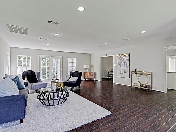 4th image of 15701 Acapulco Dr