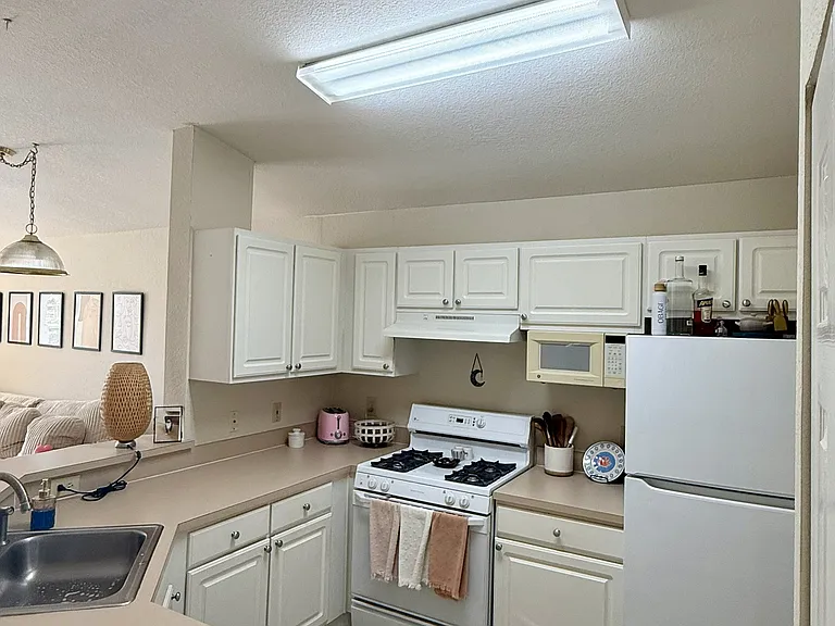 13810 Sutton Park Dr N #935 — Photo 16