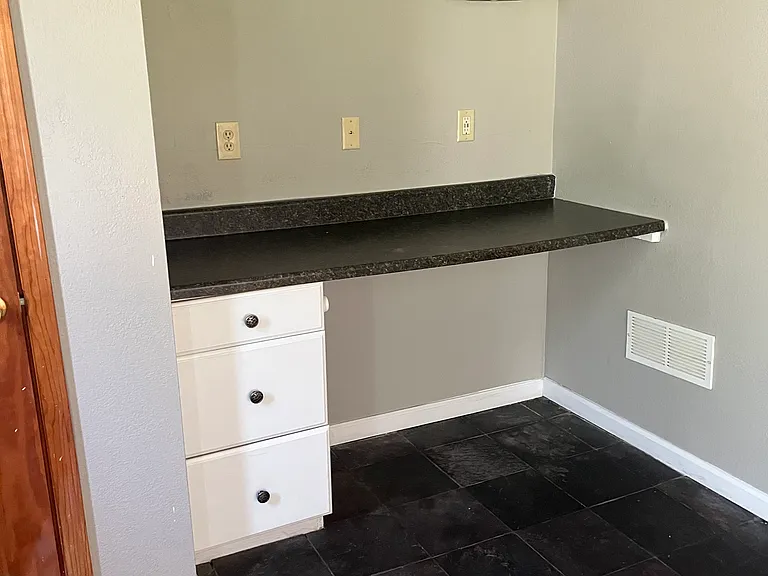 8108 Spring Valley Rd — Photo 9