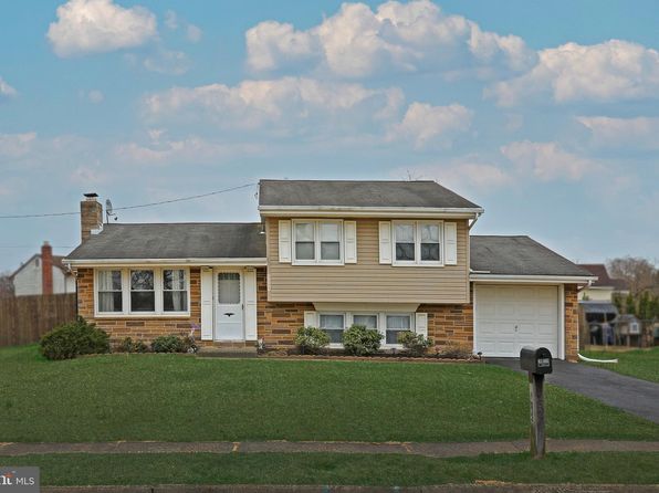 Land For Sale Lot Size 1 50 Acres In 2020 Land For Sale New Homes For Sale Lots For Sale