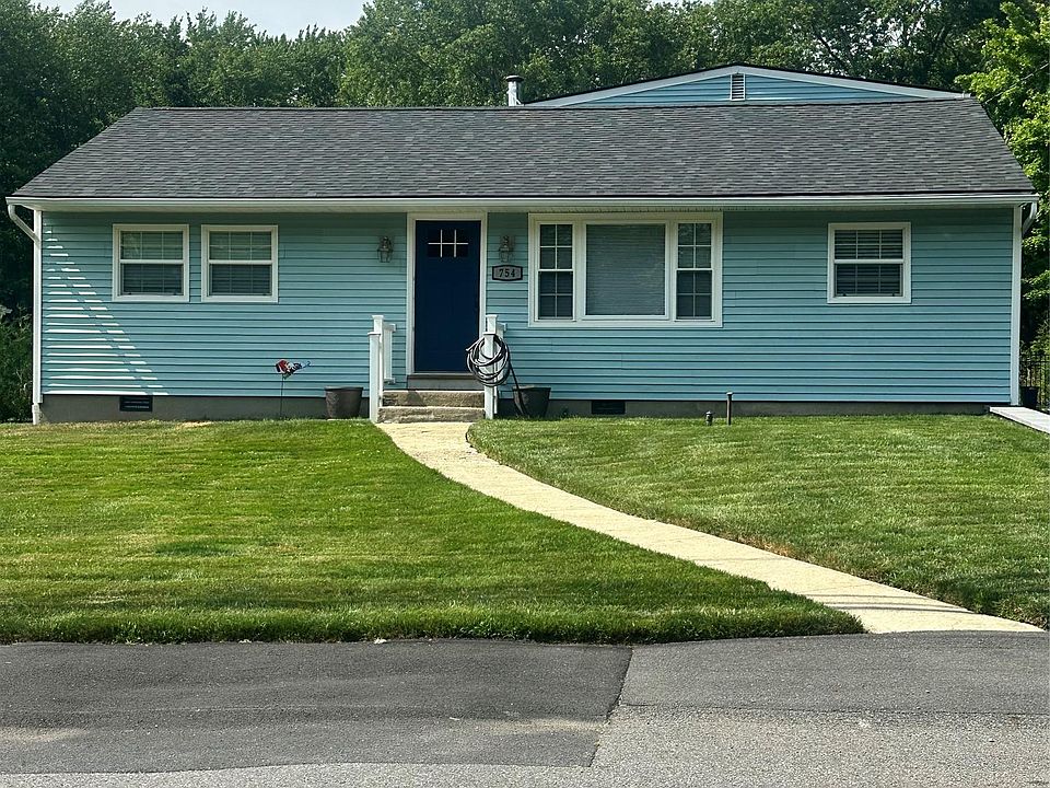 1st image of 754 Locksley Road