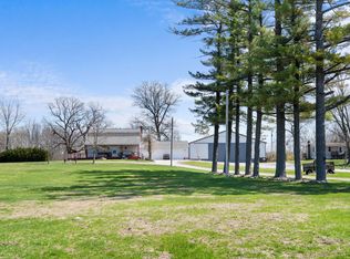 14211 N 900 W, Demotte, IN 46310