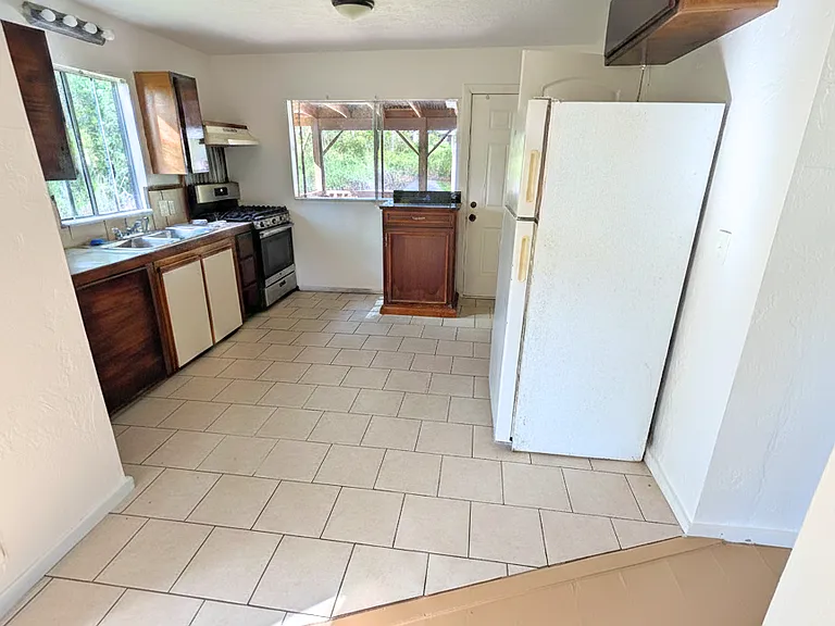 16-1752 34th Ave #A — Photo 3