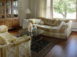 8721 W Normal Ave, Niles, IL 60714