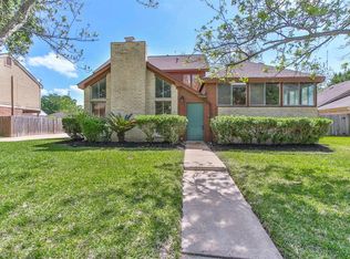 8202 Tiger Ln, Houston, TX 77040