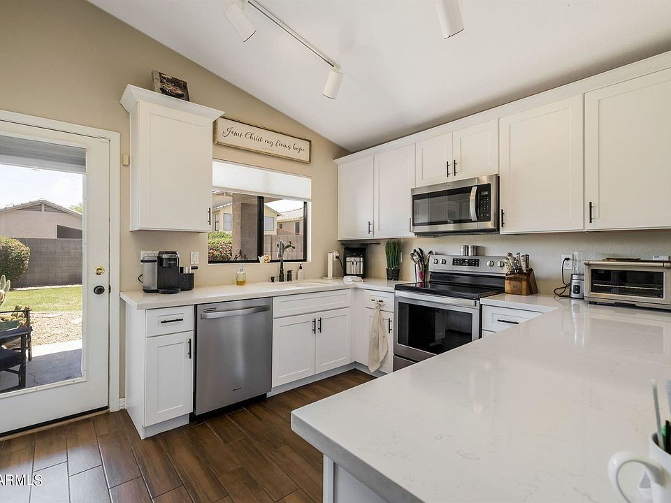 1st image of 3243 E Hononegh Dr