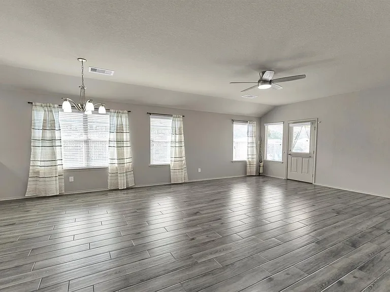 9530 Paloma Creek Dr — Photo 15