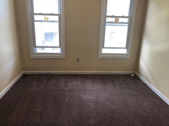 4th image of 3467 Cottage Ave