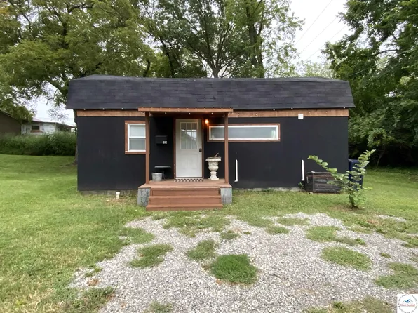 202 W Jefferson St, Sweet Springs, MO 65351