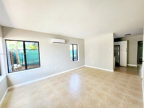 2nd image of 1920 SW 4th Ave Unit 1