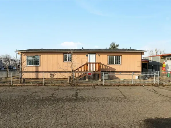 2700 Falcon St Space 73, White City, OR 97503