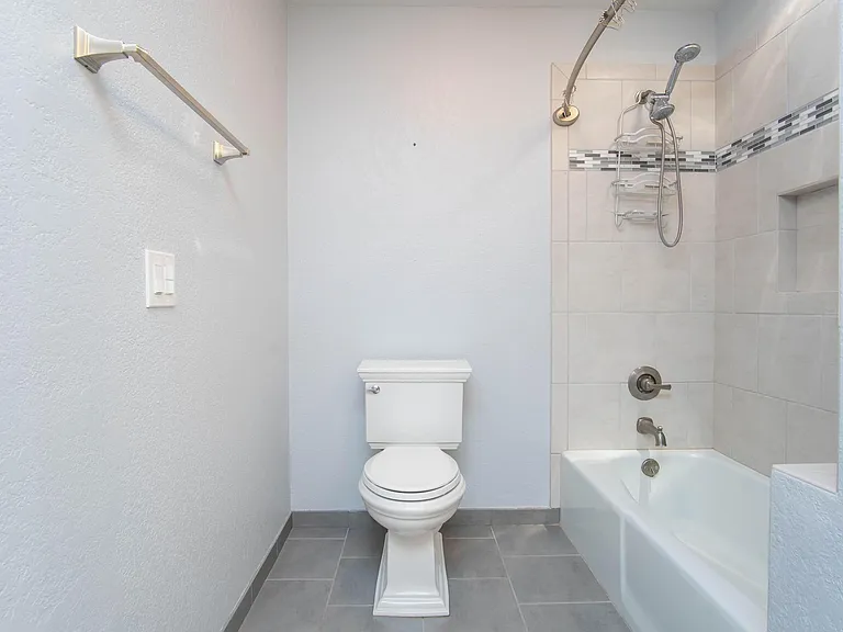 180 Sierra Rd — Photo 27