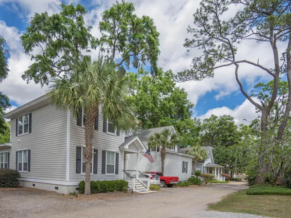 5 Crows Nest Ave, Beaufort, SC 29907