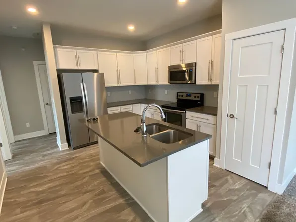 260 SE Waco Pl, Waukee, IA 50263