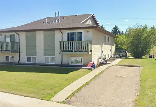 29 Eastman Cres #1A Photo 1