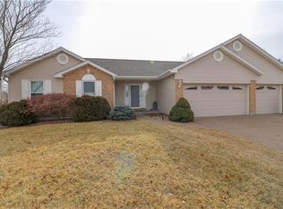 1907 Royal Heir Dr, O'Fallon, MO 63366