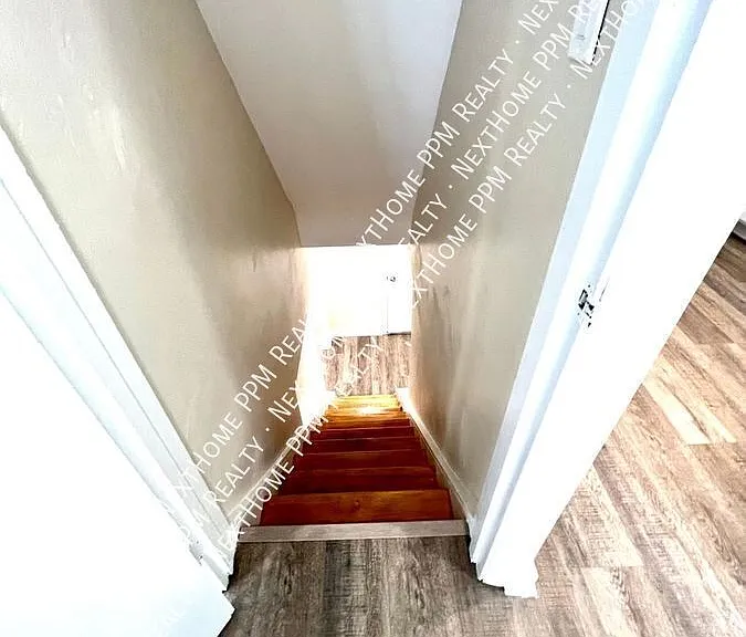 1235 Illinois Ave — Photo 21