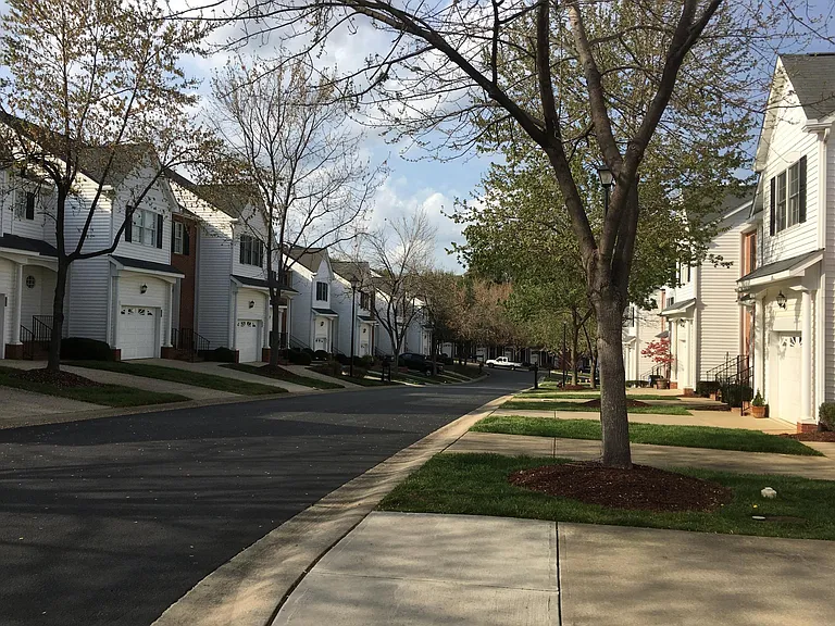 Street view of Goldenglow Way.