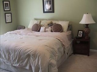 1122 N Lake Dr, Greenwood, SC 29649