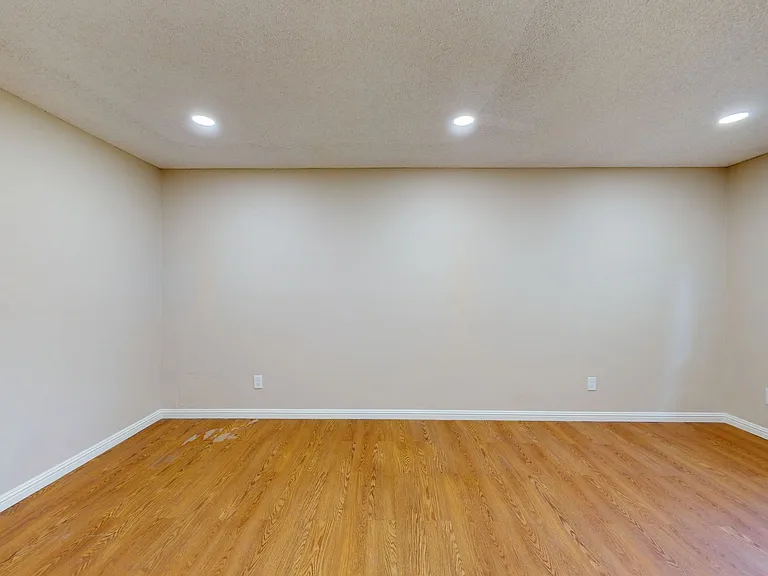 All units 2 Bedroom , 2 baths — Photo 7