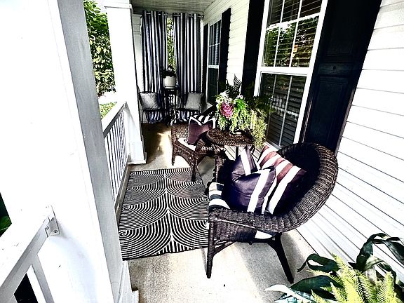 5th image of 612 Hannah Ridge Ct