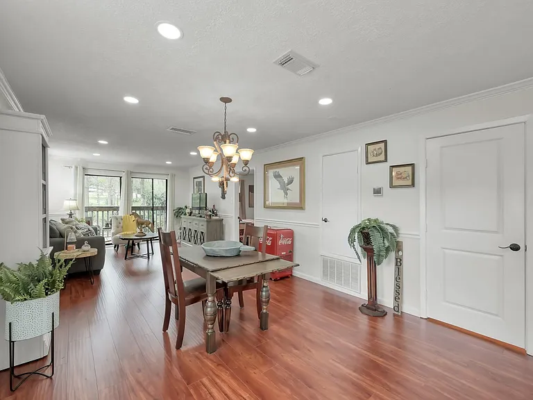 3900 Aspen Dr #108 — Photo 4