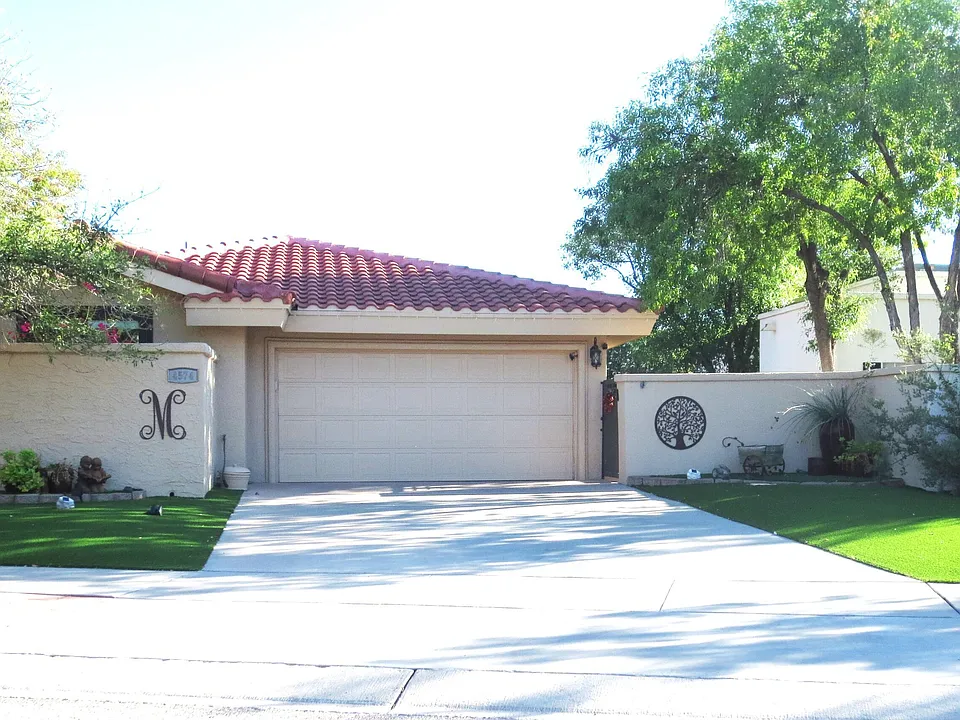 4574 Weeping Willow Dr