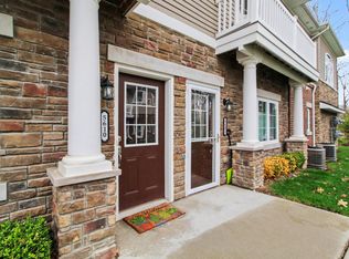5610 Arbor Chase Dr, Ann Arbor, MI