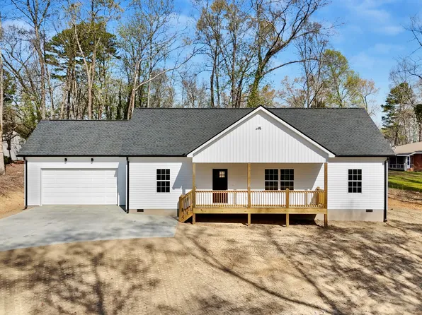 105 Keisha Ln, Calhoun, GA 30701