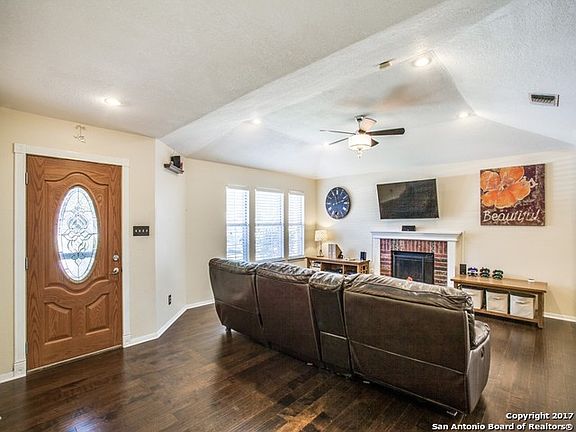 4th image of 1219 Canyon Parke Dr