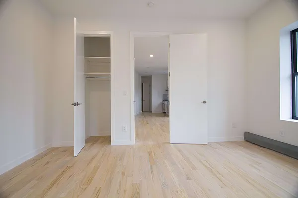 Rented by Nooklyn NYC LLC | media 21