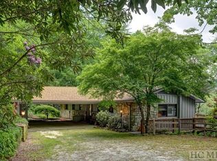 276 Heaton Forest Rd, Cashiers, NC 28717