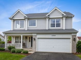 1750 Newbridge Cir, Elgin, IL 60123