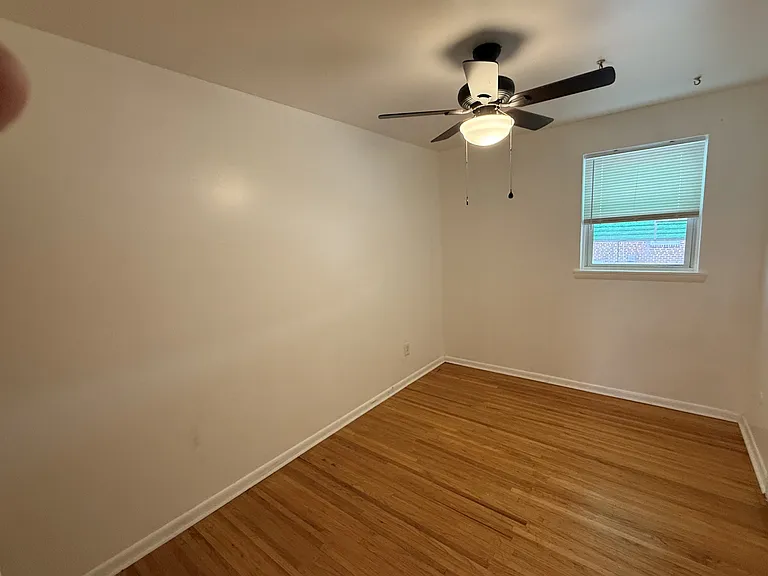 8835 Roosevelt Blvd — Photo 10