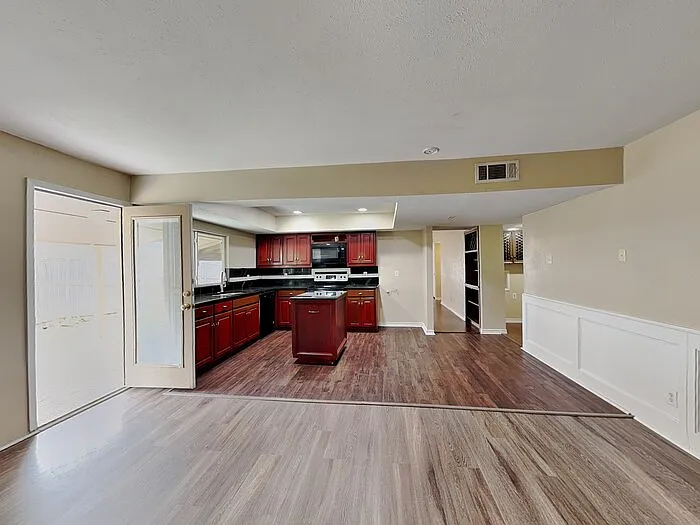 1517 Camelia Dr — Photo 9