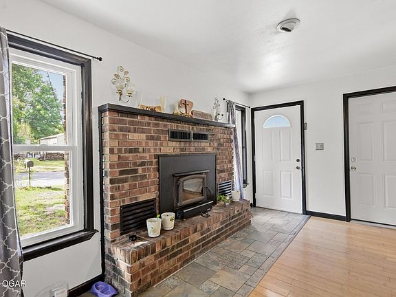 3rd image of 602 Elliff St