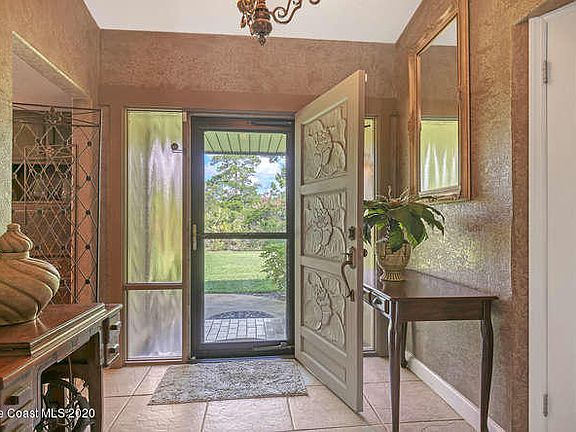 5th image of 1228 Sand Pine Cir