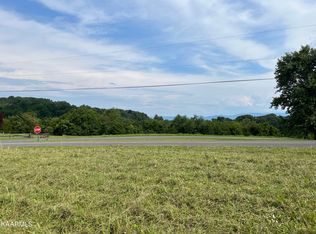 275 Parkview Dr, Dandridge, TN 37725