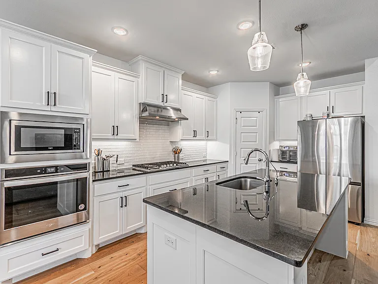 3508 Crescent Ln — Photo 13