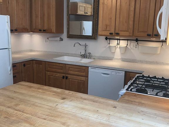 5th image of 102 Prospect Ave