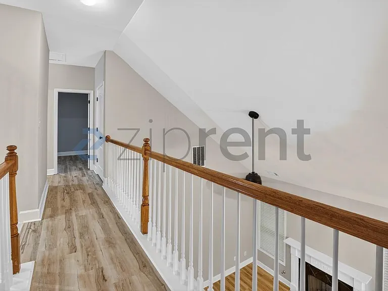 4584 Garden City Dr — Photo 31