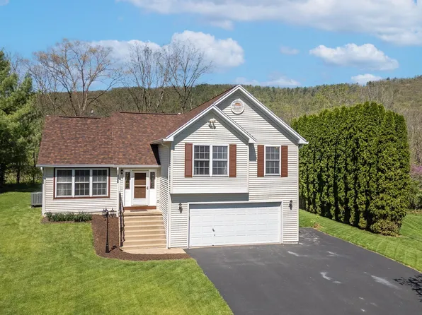 209 Edward Dr, Bellefonte, PA 16823