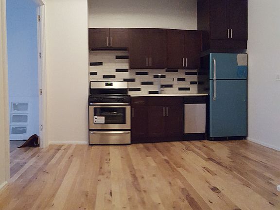 3rd image of 212 Evergreen Ave #6F