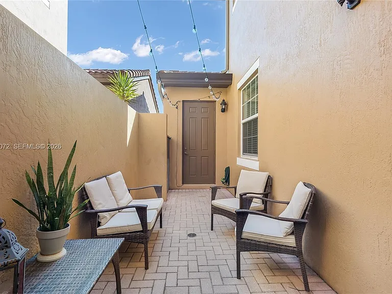 1119 SW 147th Ave — Photo 10