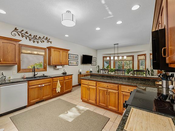 4th image of 11019 Lavista Pl