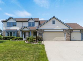 8221 Becketts Ridge Ln, Fort Wayne, IN 46825