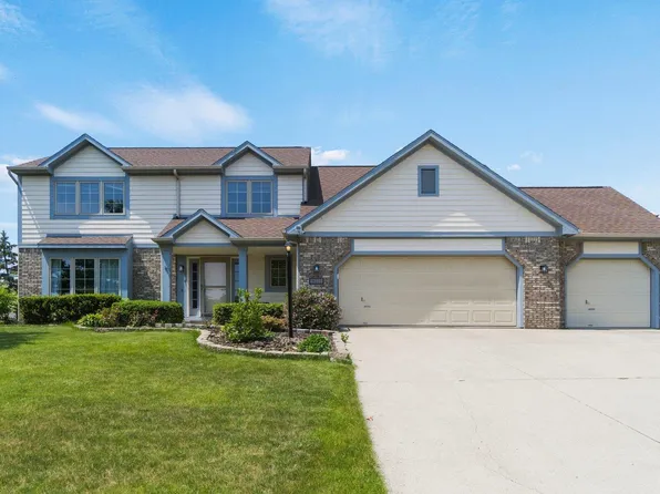 8221 Becketts Ridge Ln, Fort Wayne, IN 46825